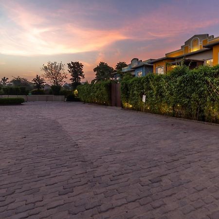 Downtown Resorts Nh8 Dhāruhera 外观 照片