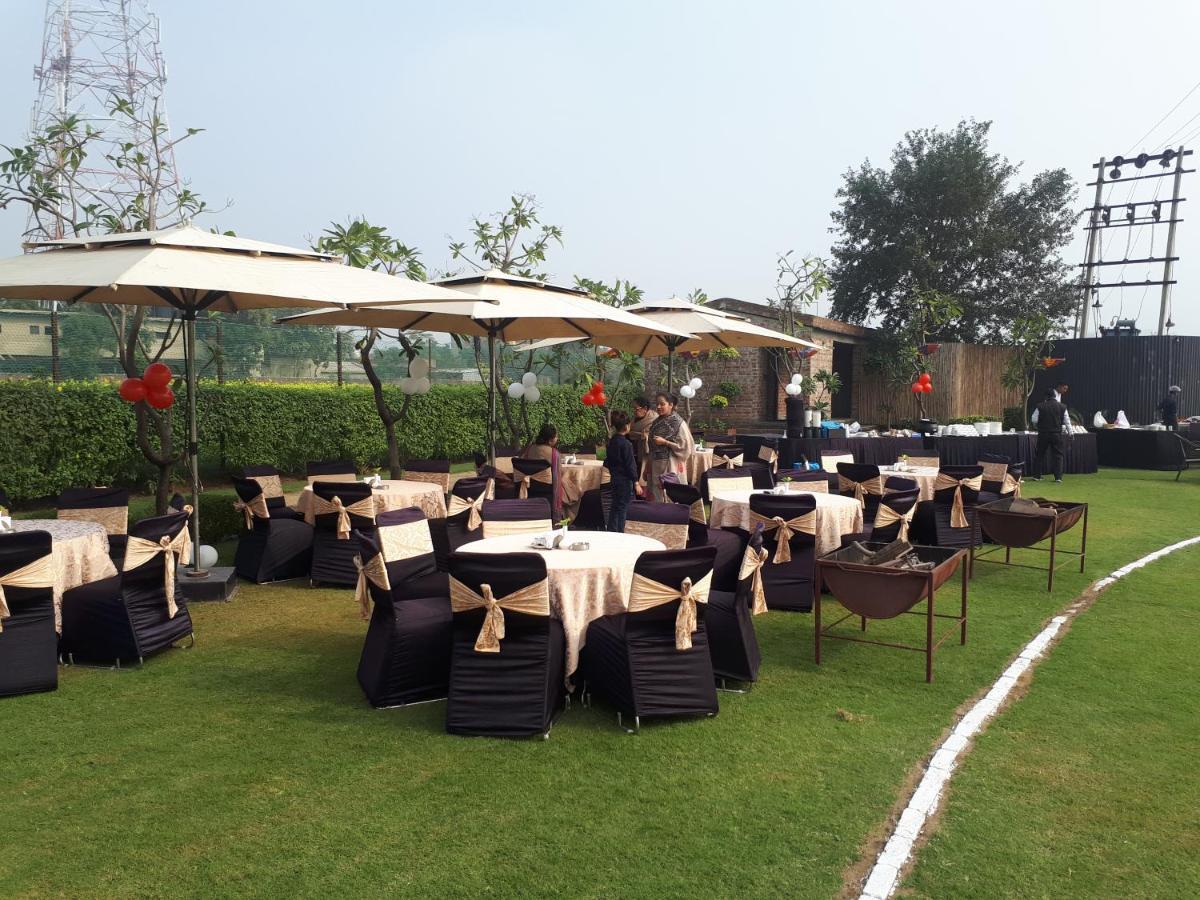 Downtown Resorts Nh8 Dhāruhera 外观 照片